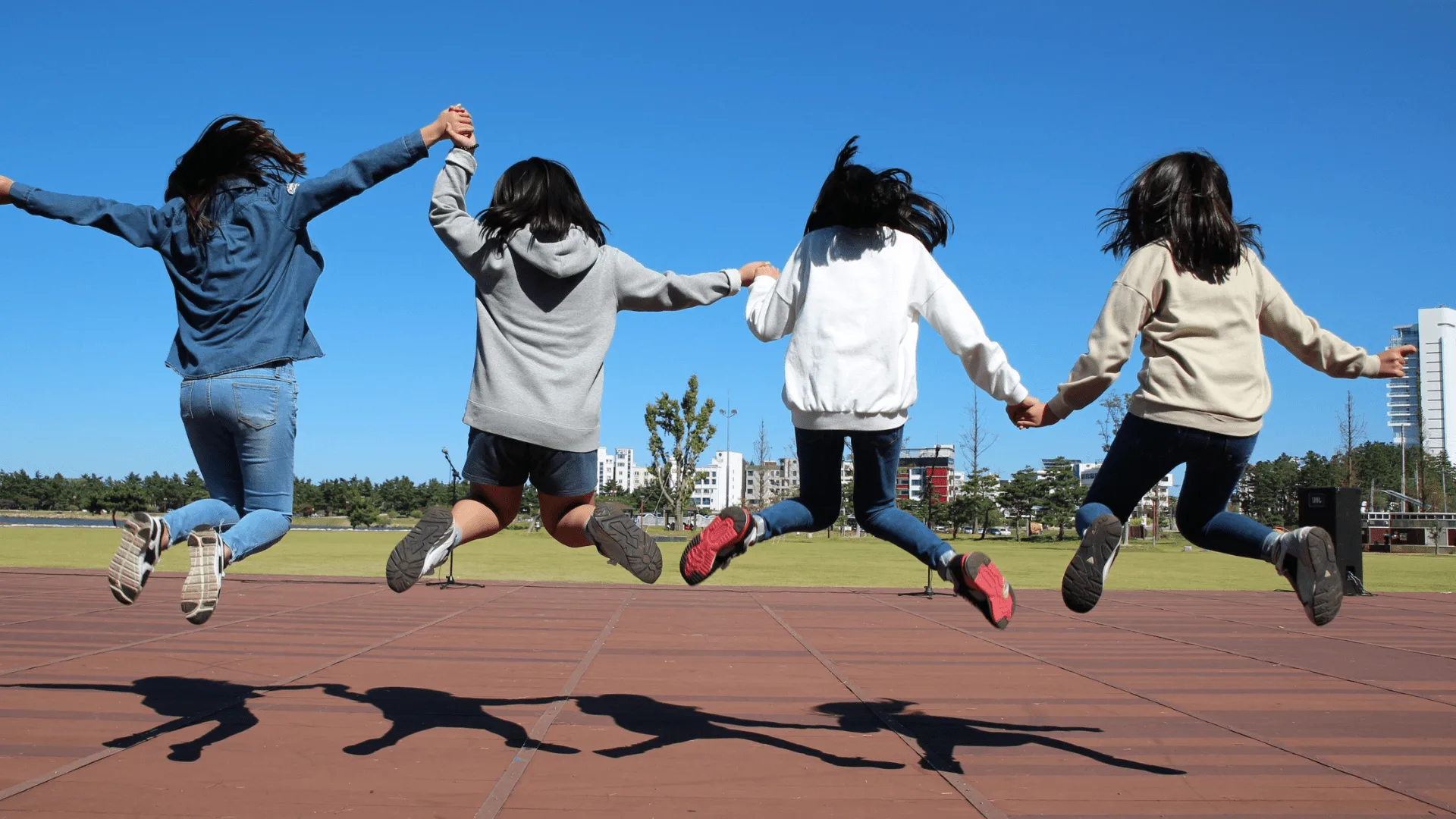 Cursos vacacionales niños Bogotá 2026 - SaludClub